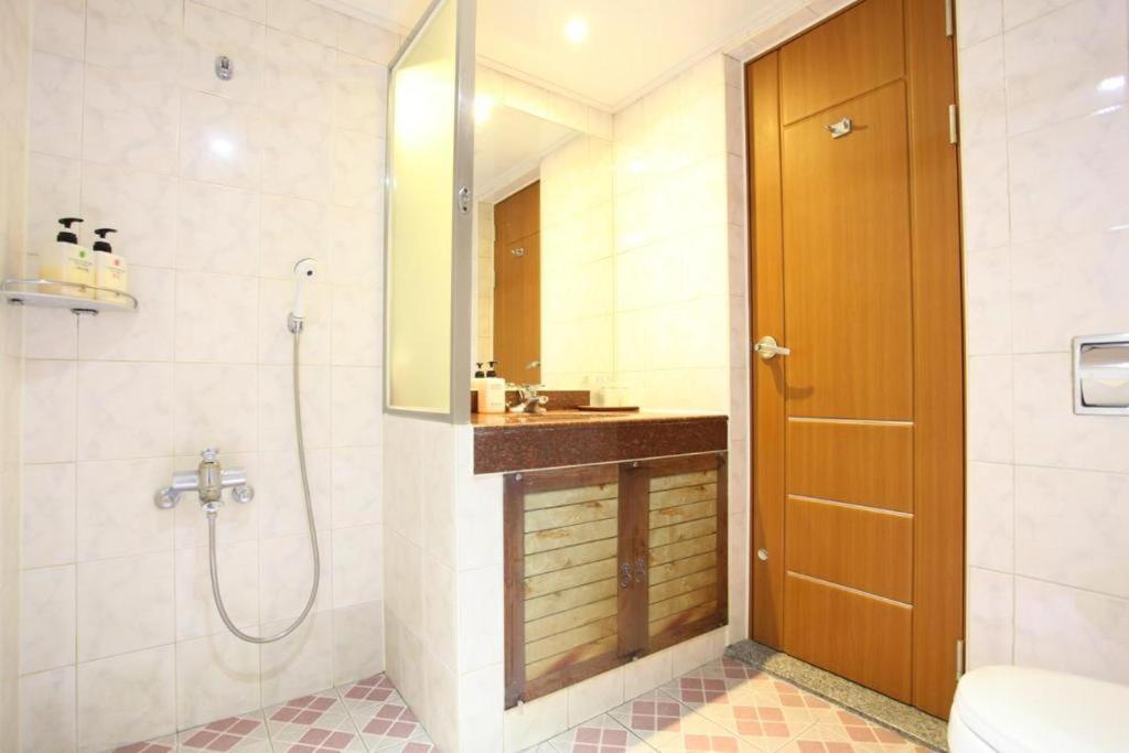Diamond Hotel Kwangyang-dong Exterior photo